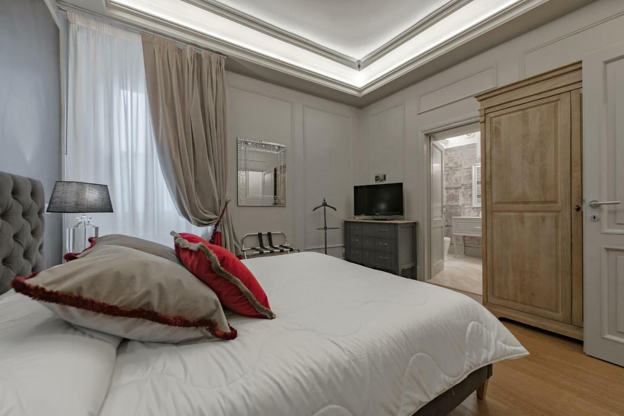 - Teatro Luxury Firenze